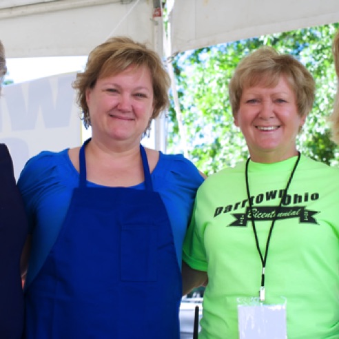 Left: mother, Donna Gallagher and daughter, Lori Clendinning - Right: mother Betty Daniels and daughter Patti Quinn